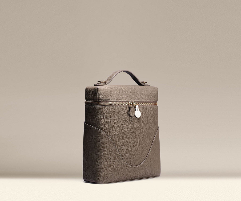 Order 4 pieces（ get extra 3 wallet as a freebie and 40 dollars shipping fee off）
